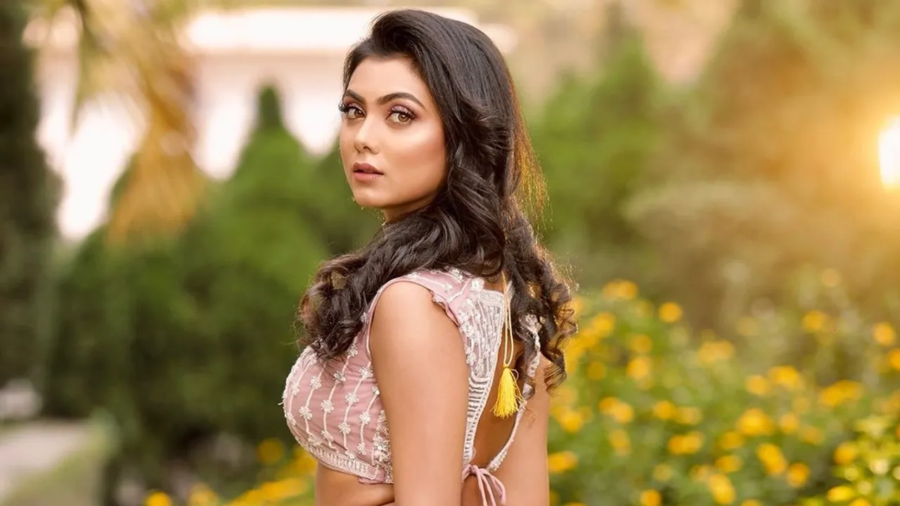 Actress idhika paul shared she is getting married tollywood entertainment news