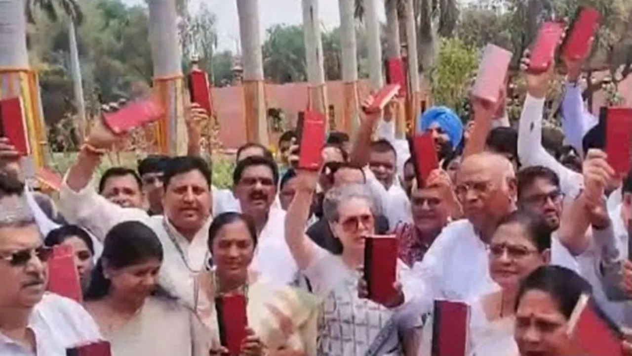 INDIA Bloc Leaders Sonia Gandhi and Rahul Gandhi Stage Protest at Parliament