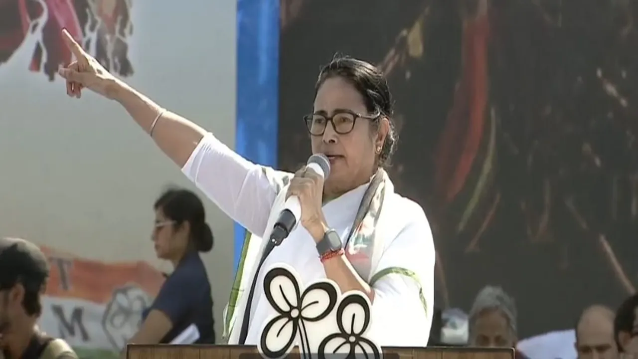 21 July TMC Martyrs Day Mamata Banerjee attacks oppositions, মমতা বন্দ্যোপাধ্যায়, তৃণমূল, শহিদ সভা, ২১ জুলাই সভা