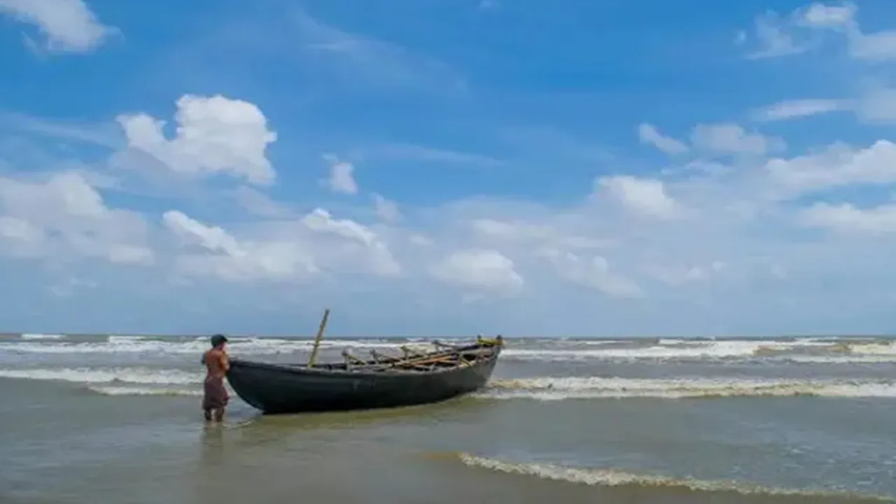 2 tourists dead and 1 tourist missing after drowning in Mandarmani sea, মন্দারমনি, সমুদ্রে ডুবে মৃত্যু পর্যটকের