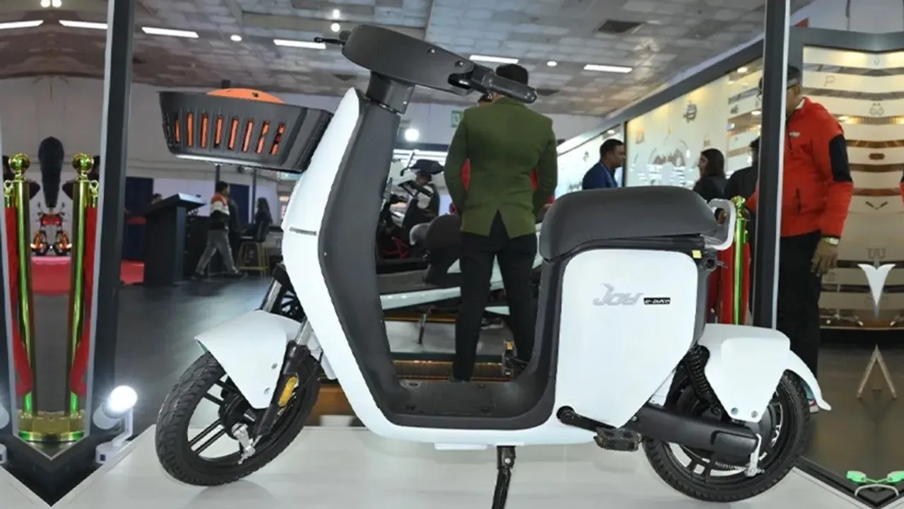 Joy e-Bike Hydrogen, Joy e-Bike, Joy Hydrogen, hydrogen scooter, Joy e bike Hydrogen Price, Joy e bike hydrogen battery, Joy e bike hydrogen price in india, Joy e bike price, Joy e bike hydrogen powered price in india, Joy E Bike spare parts Price list, Joy e bike hydrogen fuel, Joy e bike company details, water bike, water running bike, bike runs on water, water scooter, water running scooter, scooter runs on water,