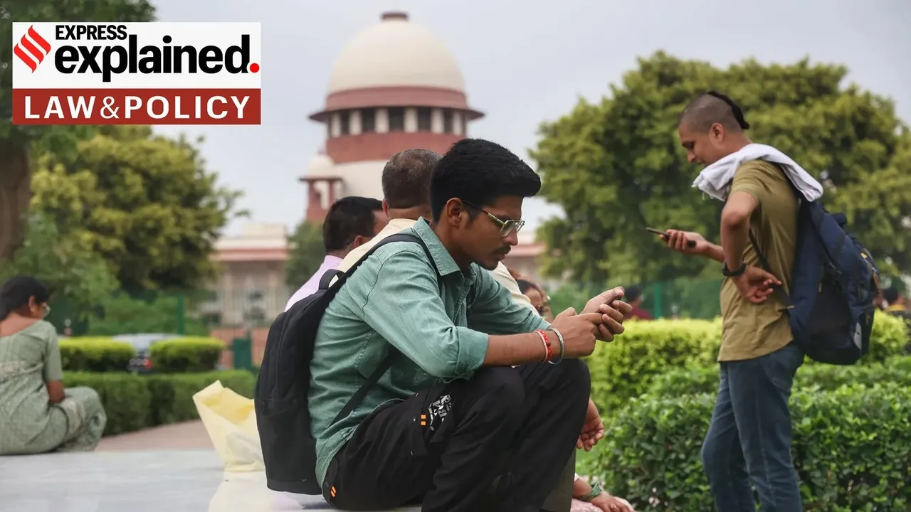 NEET candidates sit in the lawns of the Supreme Court premises in New Delhi, as hearings on cancelling this year's exam began on July 8., নিট, সুপ্রিম কোর্ট