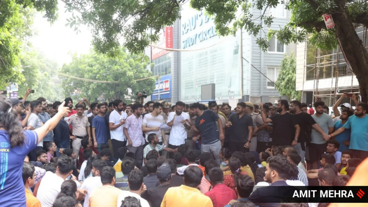 delhi coaching centre flooding