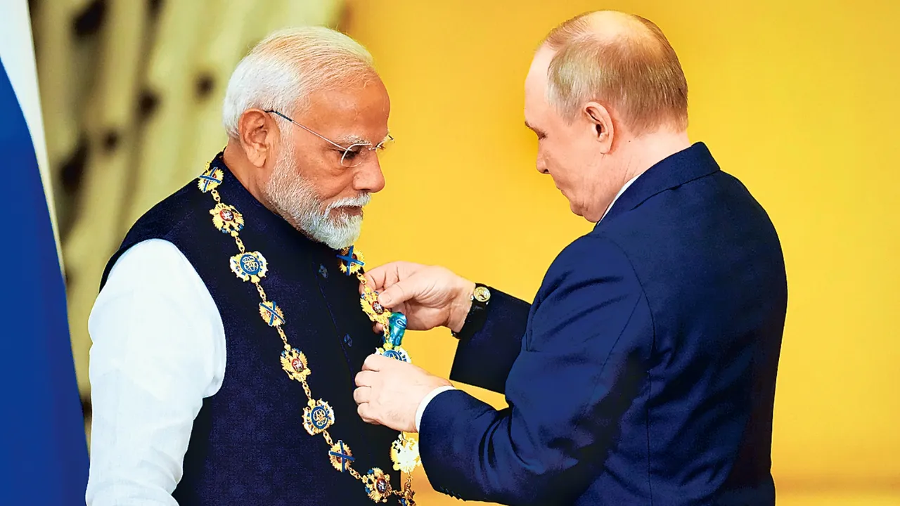 Narendra modi Russia visit, PM Modis bilateral visit, Modi meets Putin, President Vladimir Putin, Russia Ukraine war, Eastern Economic Forum, Vladivostok, annual bilateral summit, Indian express news