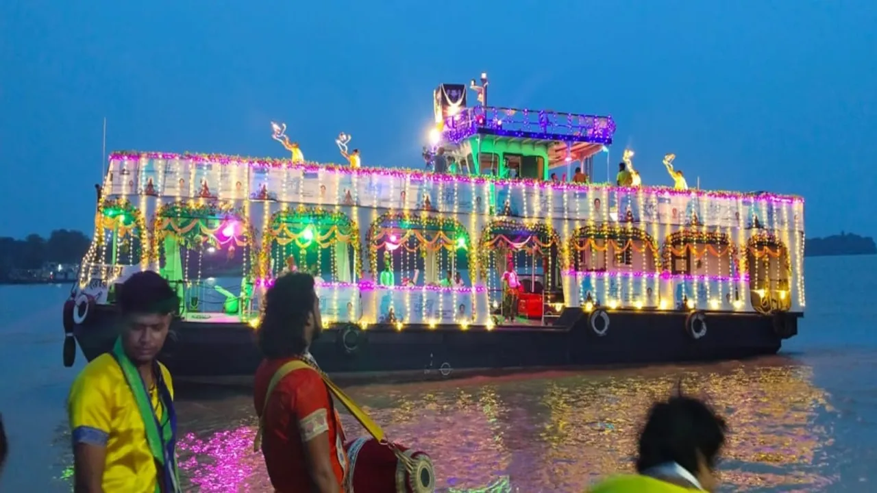 Ganga Aarti in Chandannagar centering on Shravani Mela, গঙ্গা আরতি, গঙ্গারতি, চন্দননগর, হুগলি, শ্রাবণী মেলা