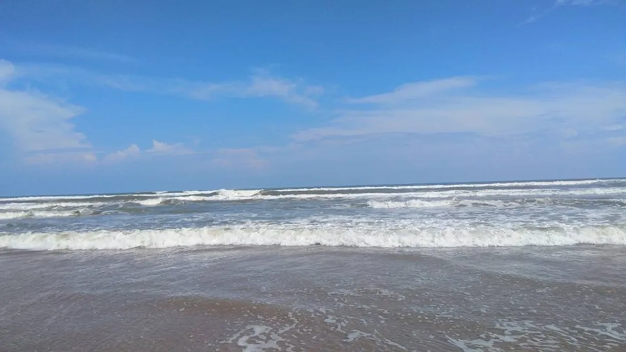 travel monsson offbeat destination sea beach Jagatsinghpur Siali Beach, জগৎসিংপুর, সিয়ালি সি বিচ