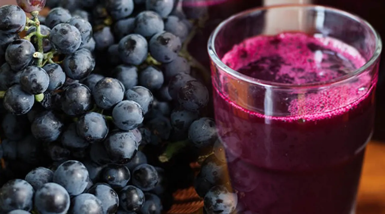 മുന്തിരി ജ്യൂസ് രാത്രിയിൽ കുടിക്കാമോ? അമിതമായി കുടിച്ചാലുള്ള ദോഷവശങ്ങൾ