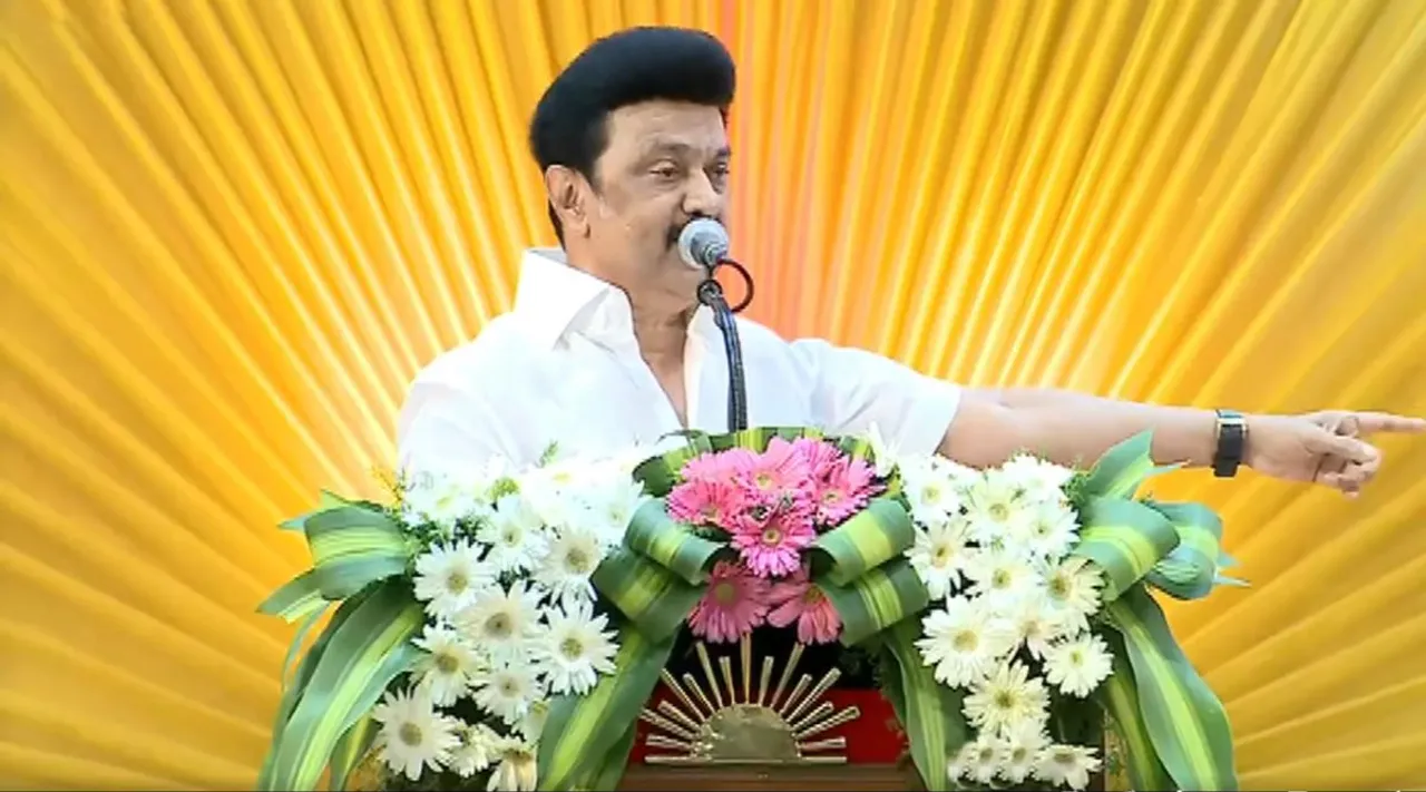 MK Stalin hand