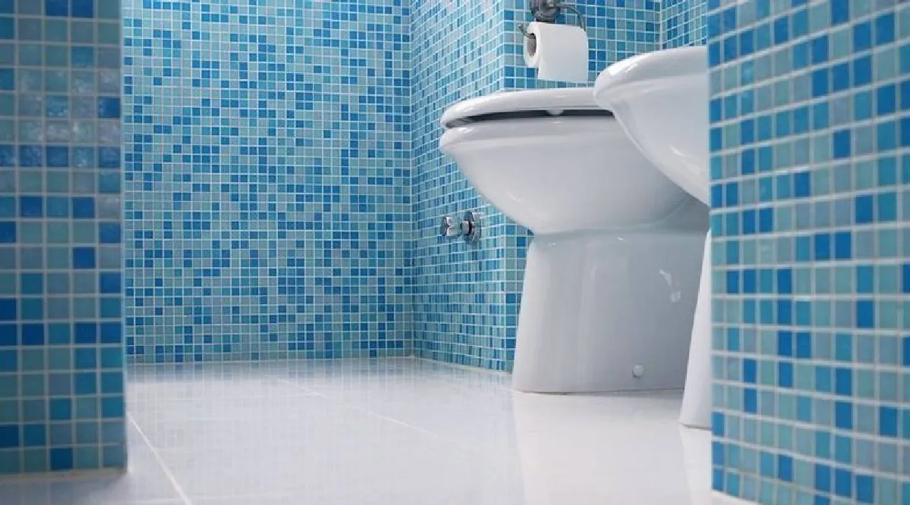 Clean bathroom