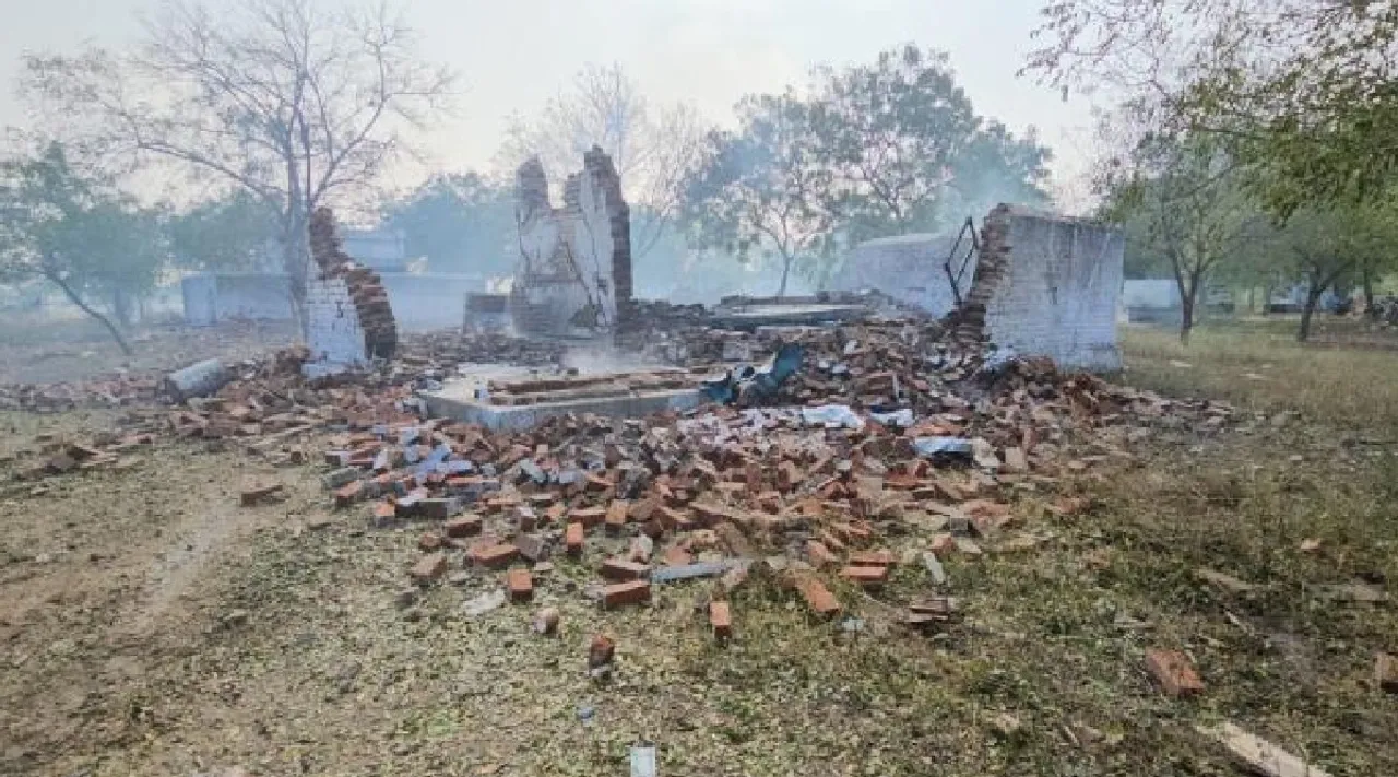 Virudhunagar Kovil Pulikuthi fire works Factory Accident Tamil News
