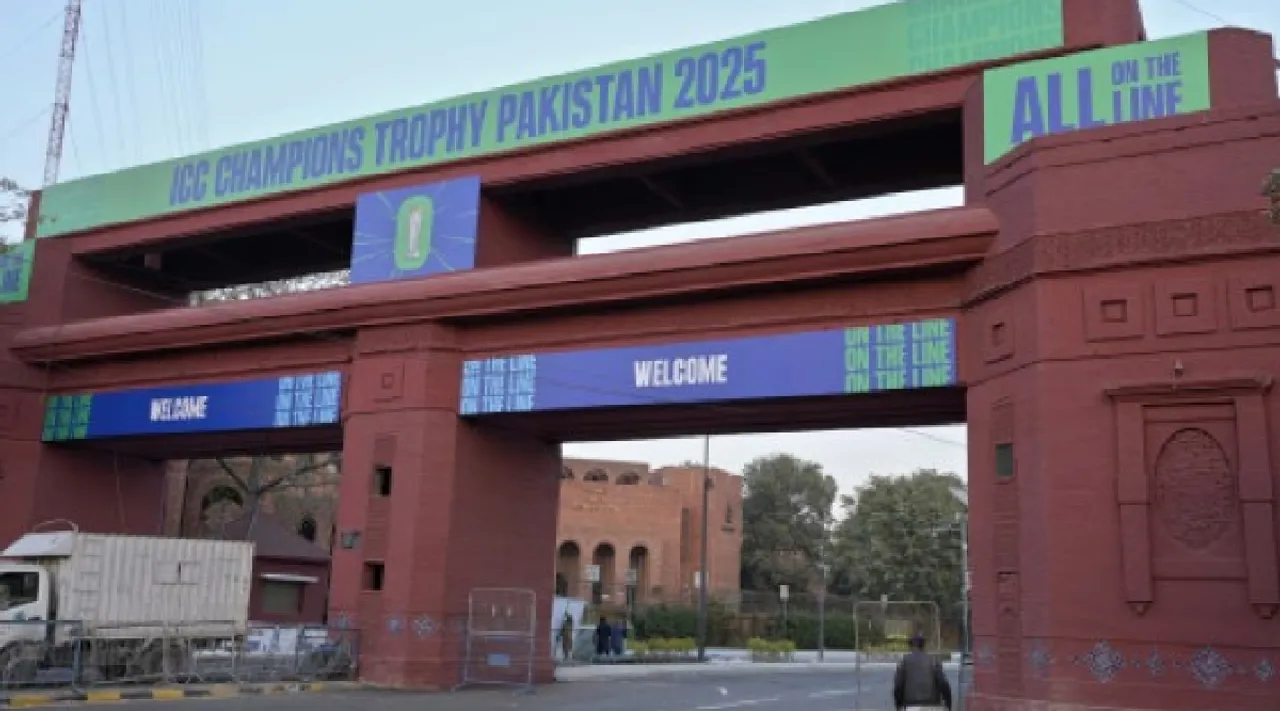 Pakistan preparation for ICC Champions Trophy 2025 police officers charter flights Tamil News