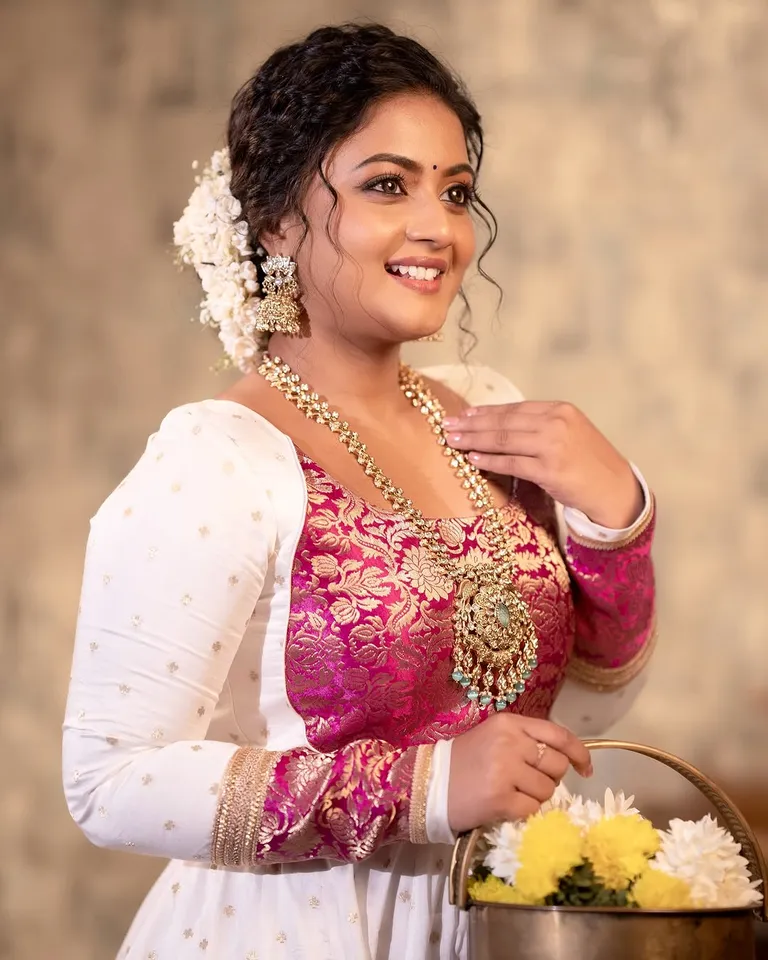 gomathi Priya Sunday Clicks