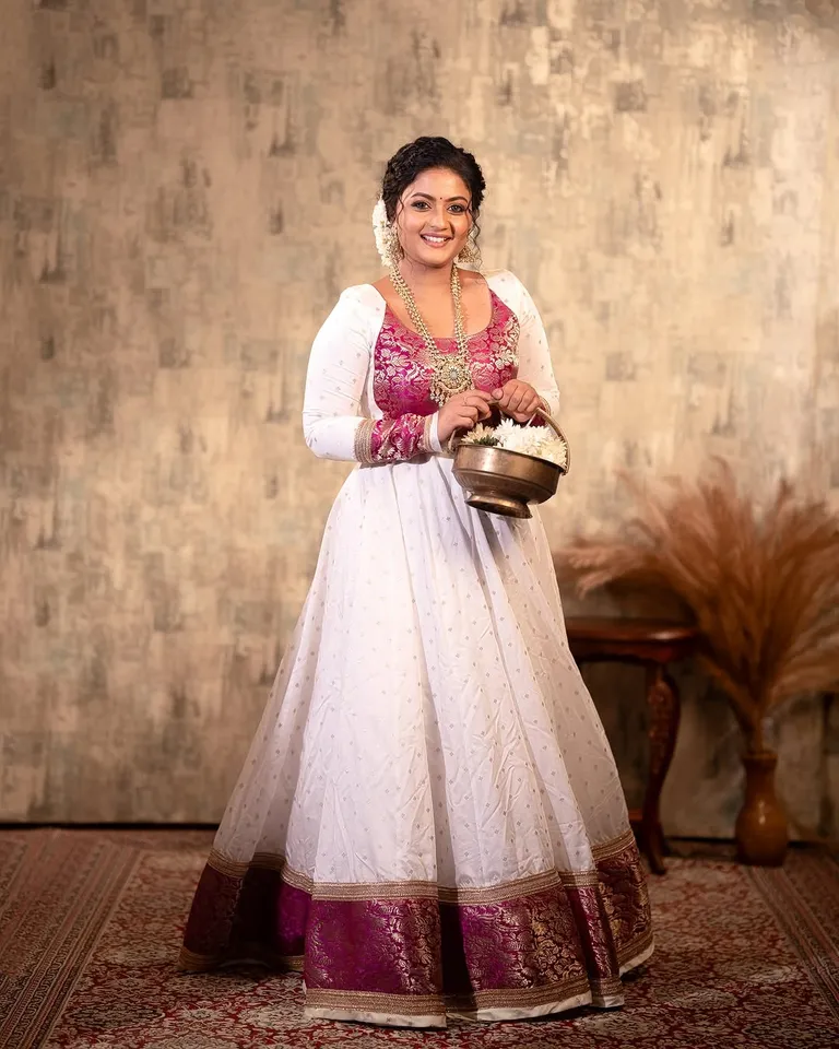 gomathi Priya Sunday Clicks