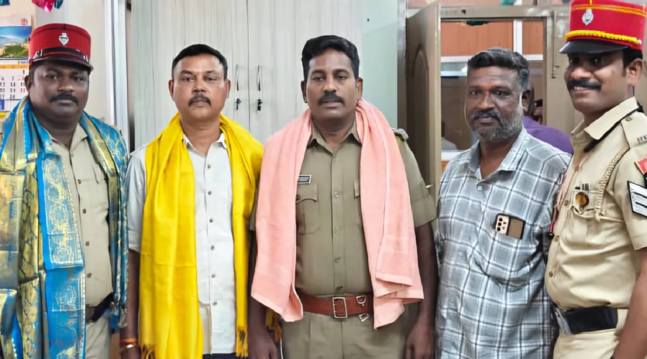 Puducherry cybercrime police recovered Rs 75 lakhsTamil News