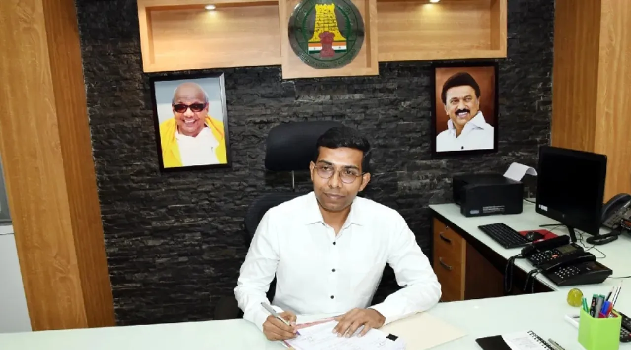 viluppuram collector Sheik Abdul Rahaman local holiday Melmalayanur Arulmigu Angalamman Temple festival Tamil News