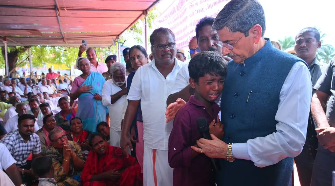 Ravi meets fishermen