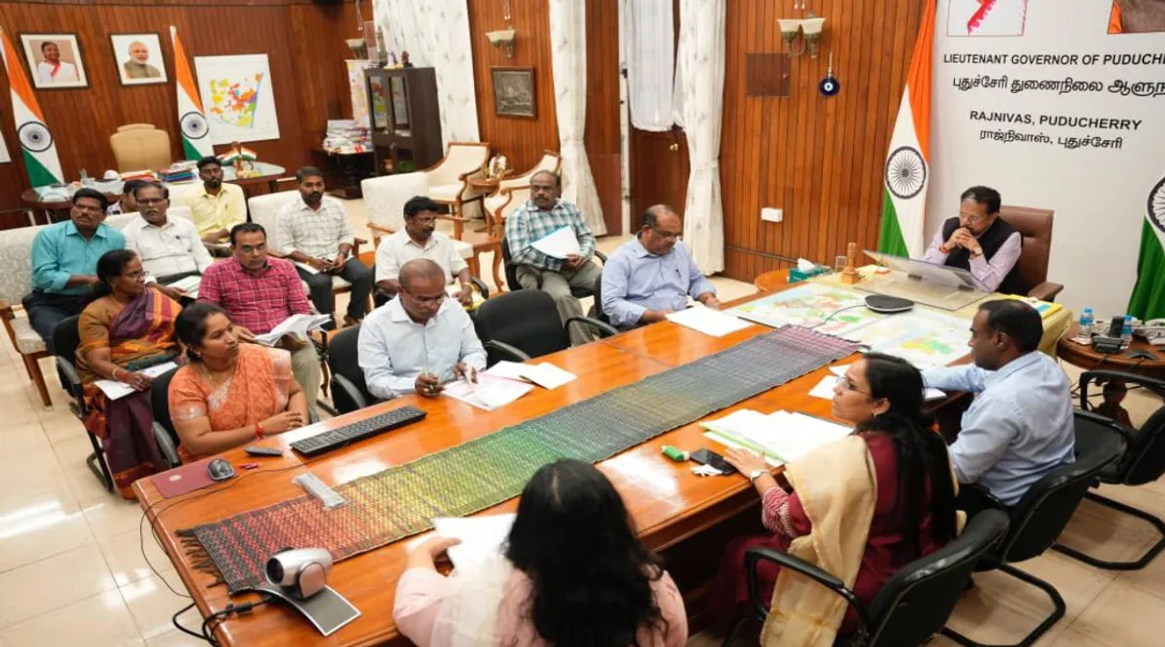 புதுச்சேரி அரசு, ஆதிதிராவிடர் மற்றும் பழங்குடியினர் நலத்துறையின் ஆய்வுக்கூட்டம் துணைநிலை ஆளுநர் .கைலாஷ்நாதன் தலைமையில் ஆளுநர் மாளிகையில் நடைபெற்றது.