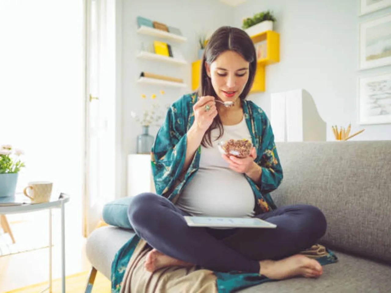 pregnant woman eating