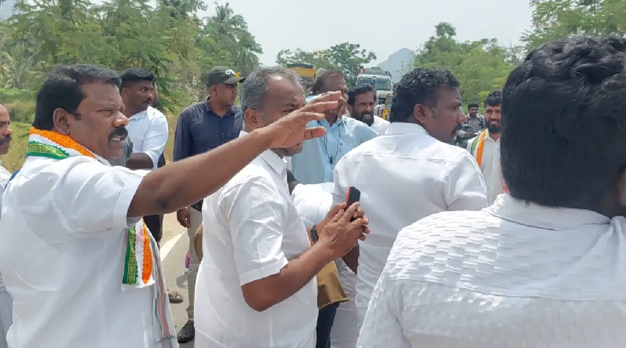 Selvaperunthagai Vijay Vasanth and congress cadre rescue accident victims near Parsari Kanniyakumari Tamil News 