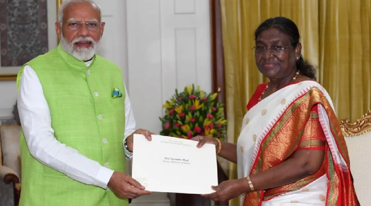 PM Modi Council of Ministers submit resignation to President Murmu Tamil News 