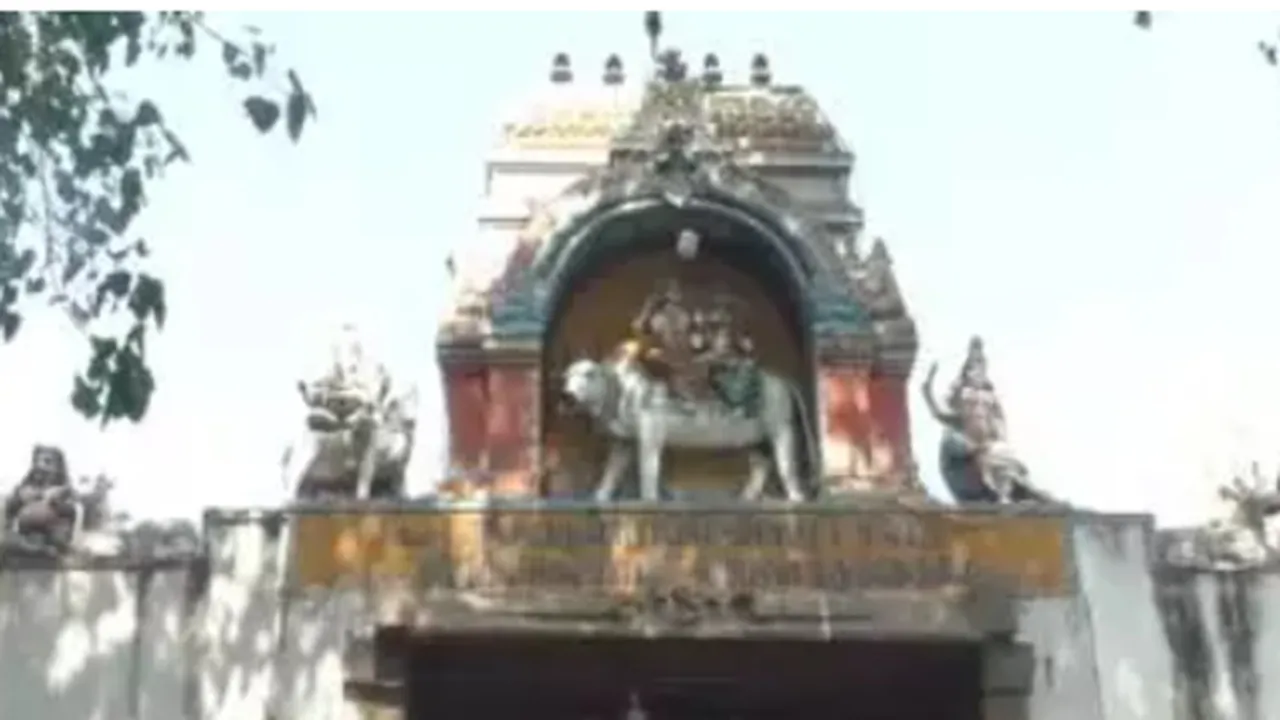 Court ordered to respond regarding land encroachment of Radhapuram Varaguna Pandeeswarar temple