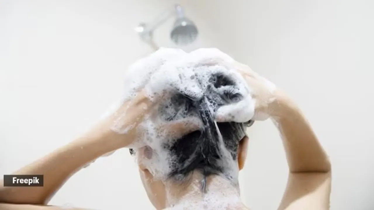 how many times wash hair per week