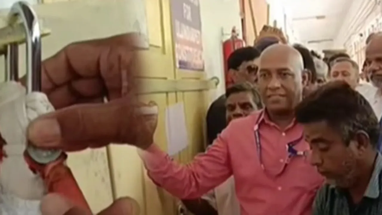 The strong room CCTV cameras of the voting machines kept at Villupuram were malfunctioning