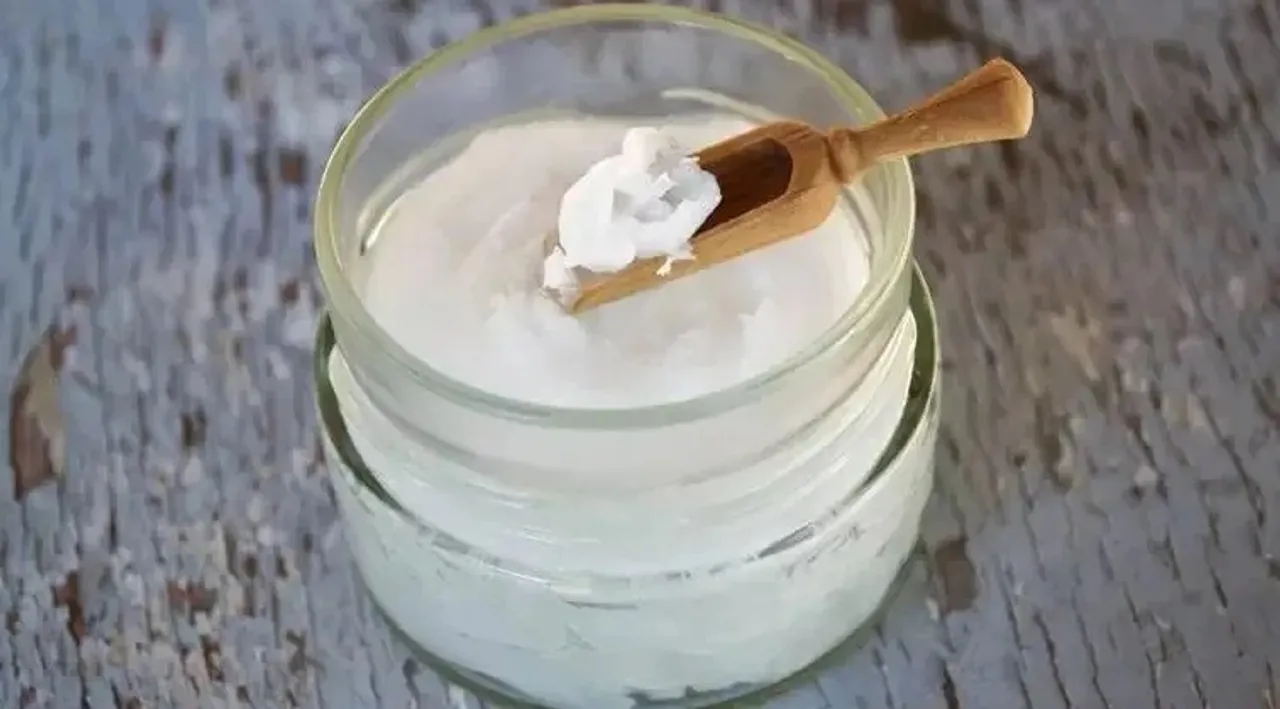Coconut oil hair mask