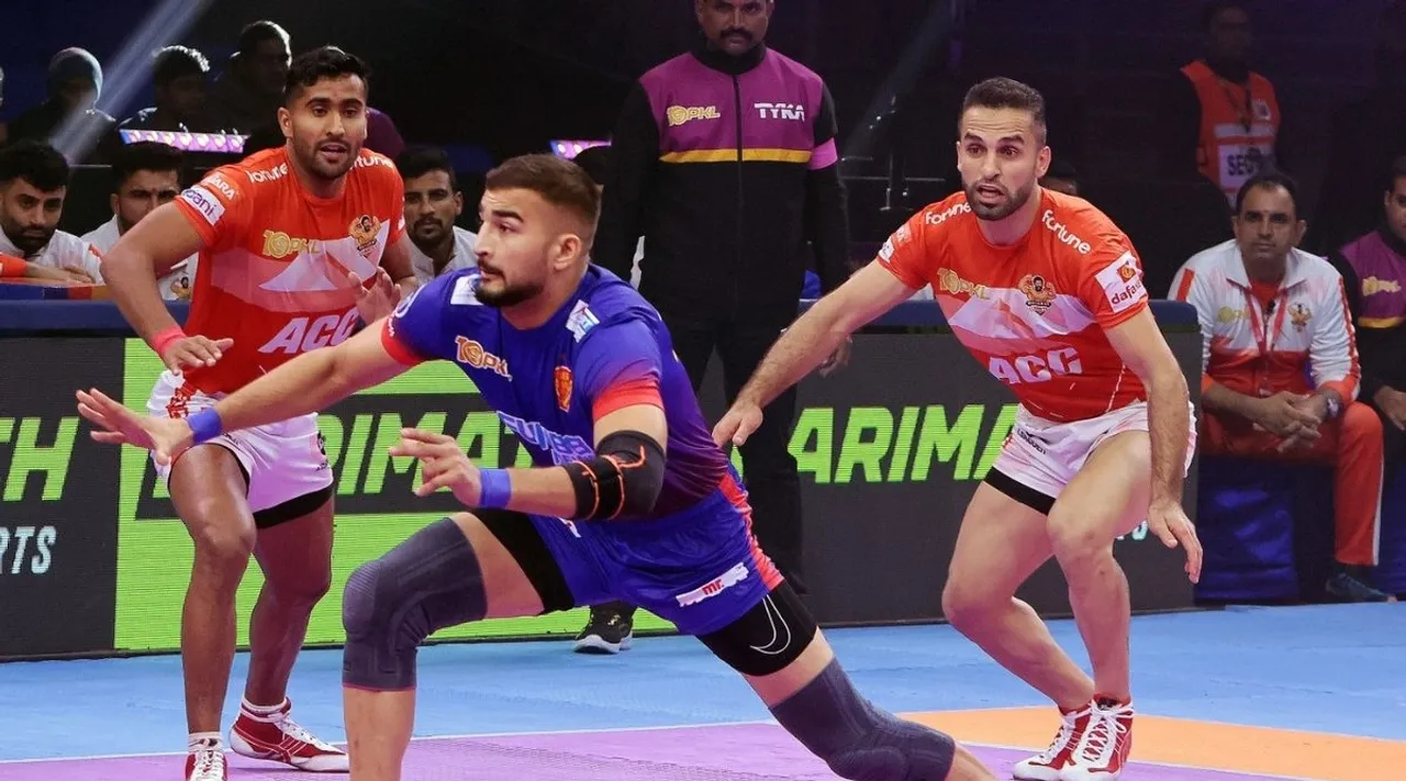 Patna Pirates vs Dabang Delhi KC and U Mumba vs Bengaluru Bulls Pro Kabaddi League Season 10 match updates in tamil  