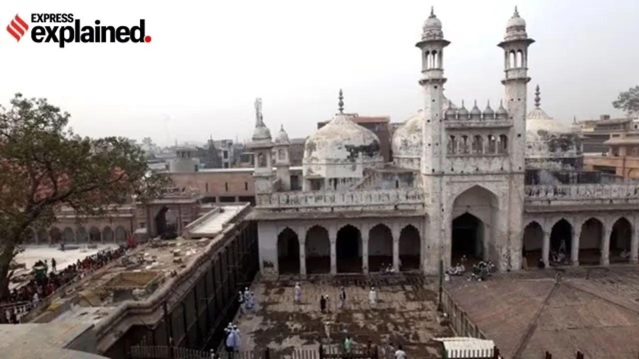 What is Vyasji ka tehkhana inside the Gyanvapi mosque complex