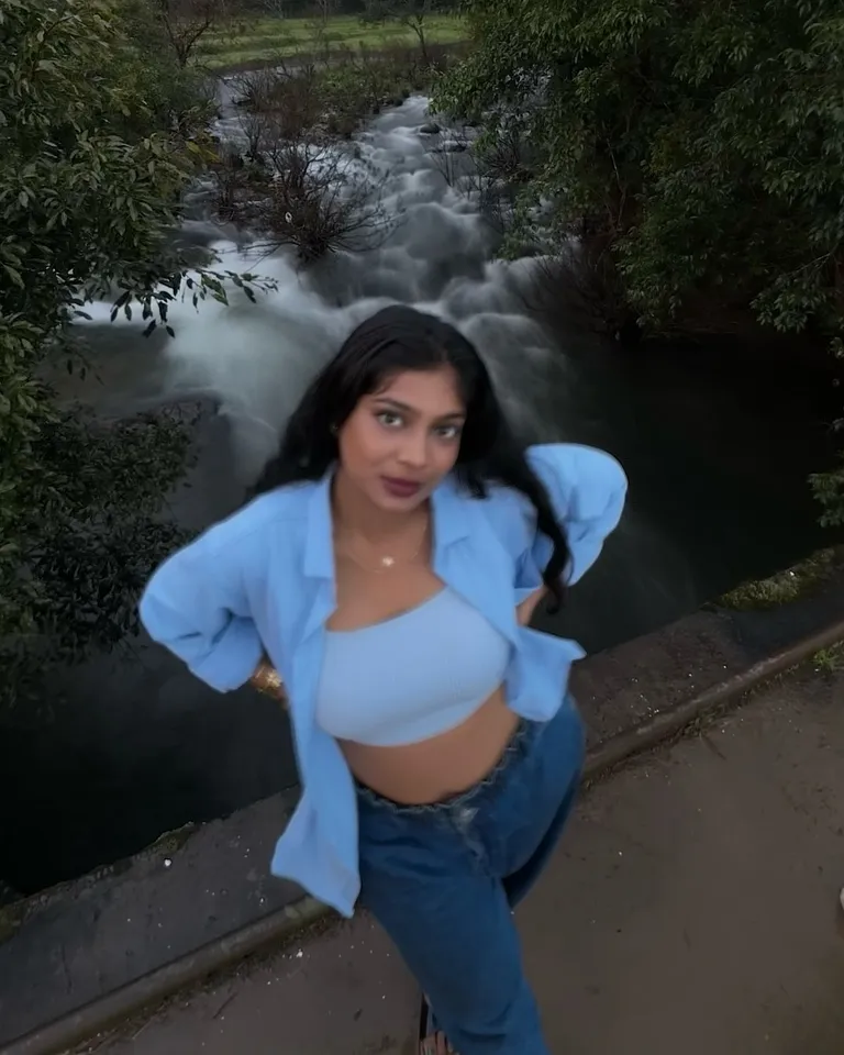 vj parvathy instagram  