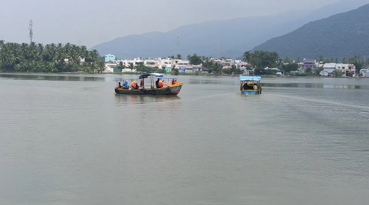 salem erode boat