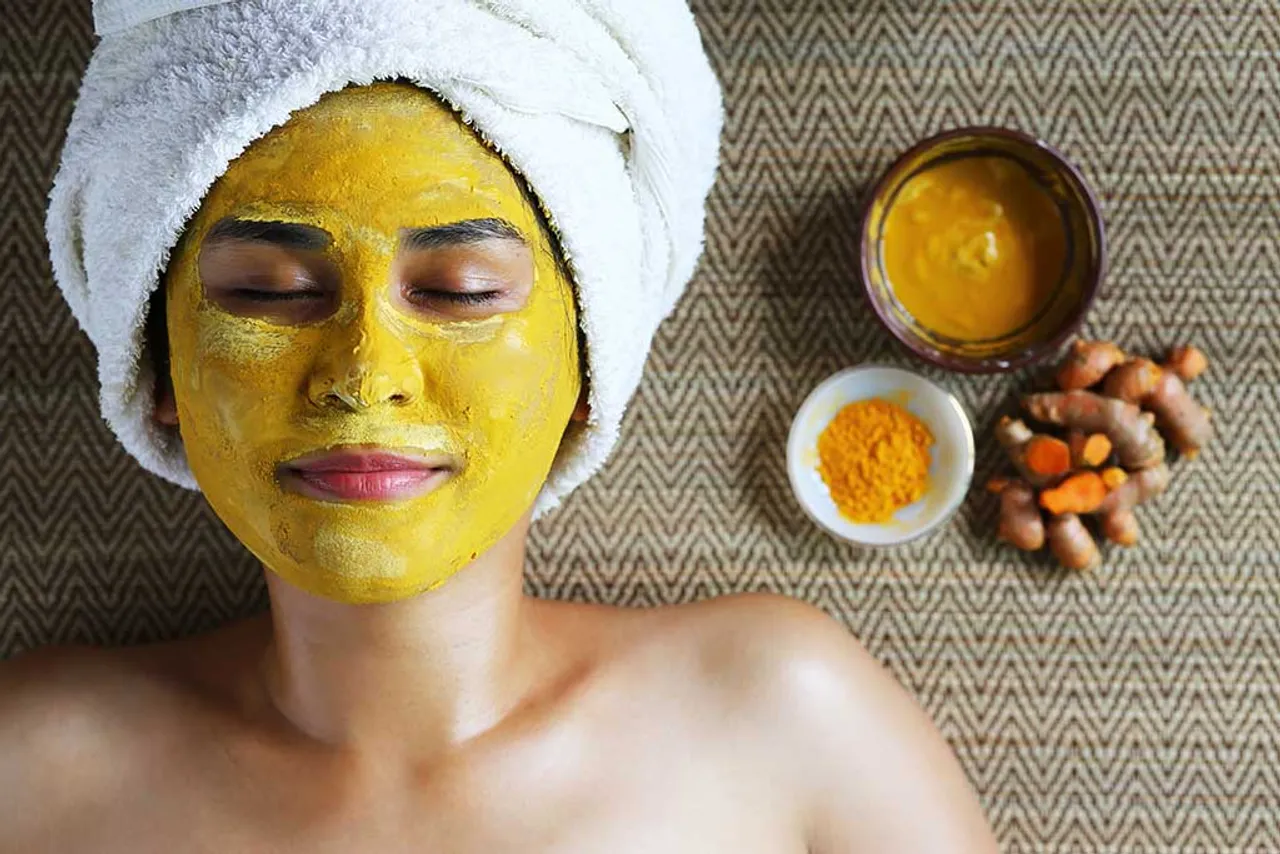 Turmeric-Face-Mask-for-Glowing-Skin