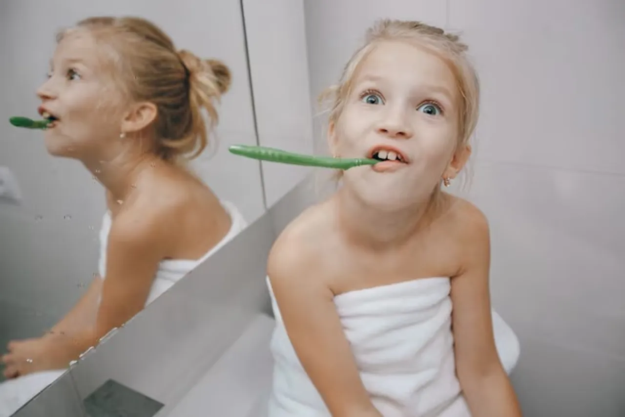 brushing teeth rinse