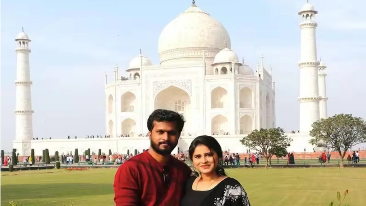 Tamil actress Ritika celebrated Valentines Day at the Taj Mahal