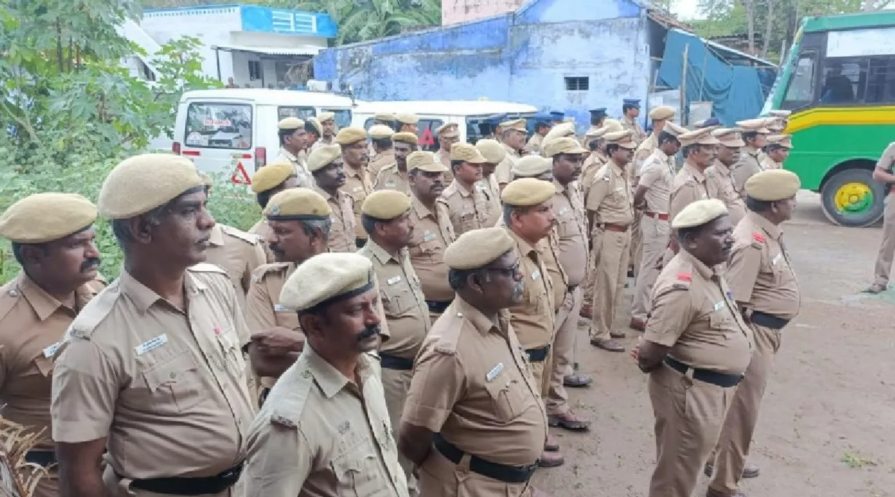 Lok Sabha polls 1847 policemen get Transfer and in Trichy 80 Tamil News 