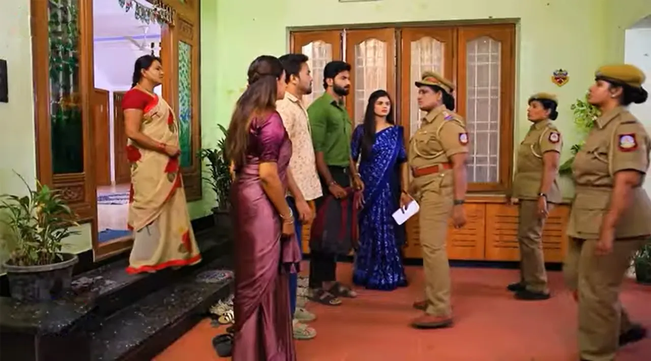 Baakiya Easwari Serial