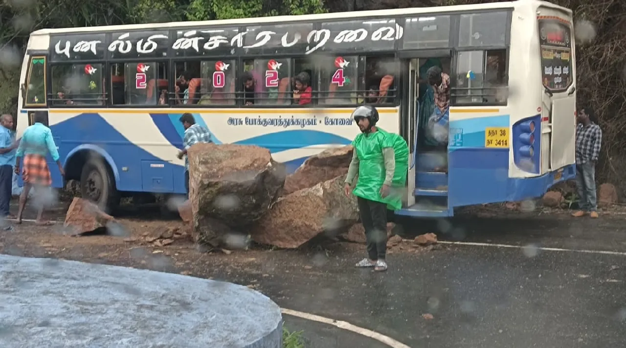 Pollachi Valparai Road 16th hairpin bends rock fall Traffic affected Tamil News 