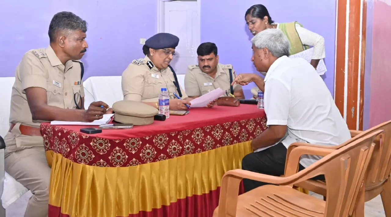 Trichy city Police Commissioner N. Kamini public grievance meeting Tamil News 