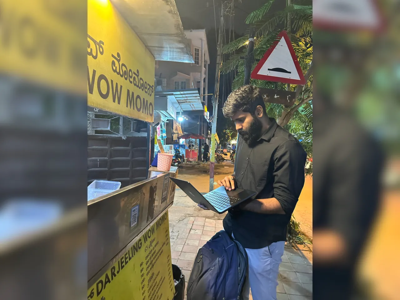Bengaluru techie found working on a laptop at a momo stall