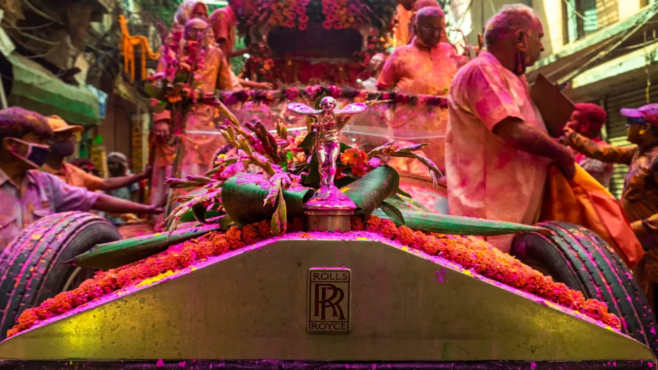 rolls royce holi kolkata 2025 date and time