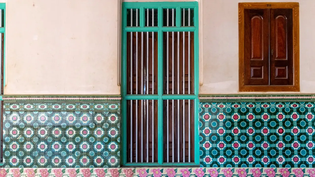 (1)- athangudi