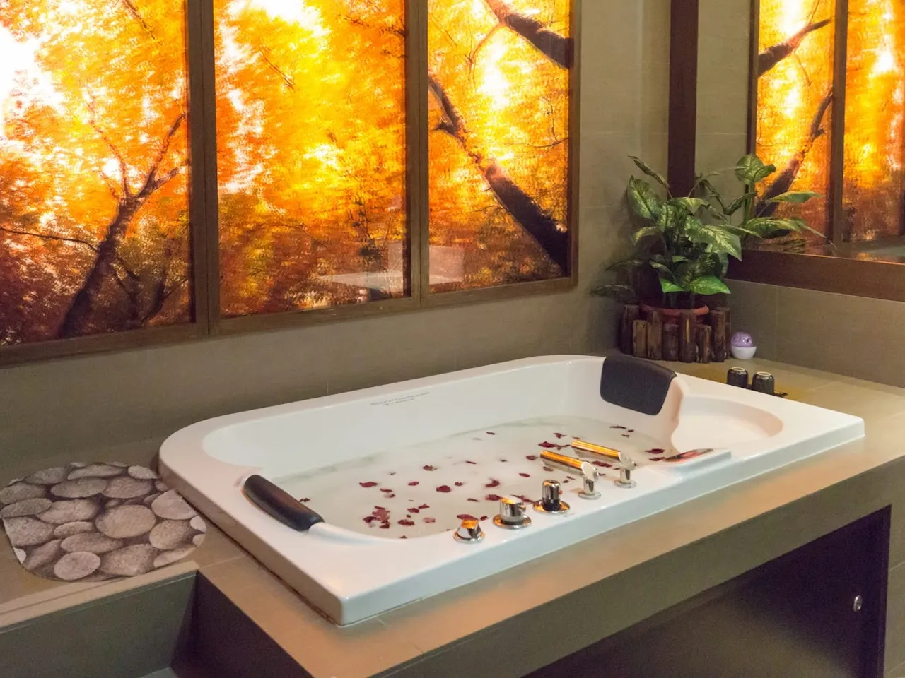 A Warm Soak On A Cosy Afternoon: 4 Spas That Offer Jacuzzi In Mumbai