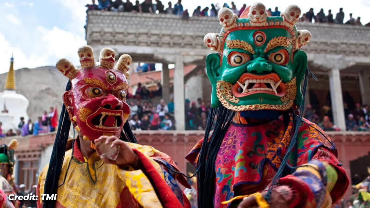 Go Vibrant and Local with these Regional Festivals in India this Summer!