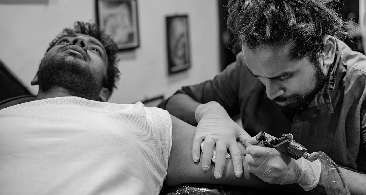 Vikas Malani, a Mumbai based celebrity tattoo artist converses about his journey!