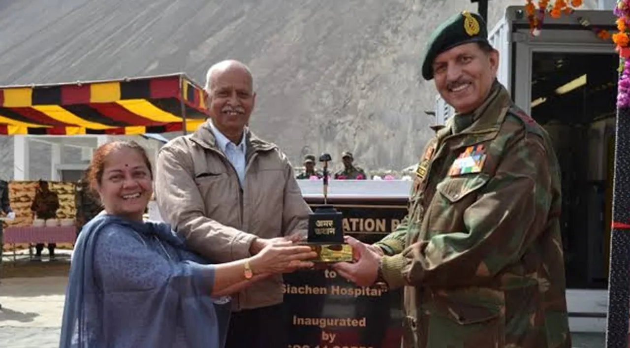 Pune couple donates Oxygen Plant at Siachen!