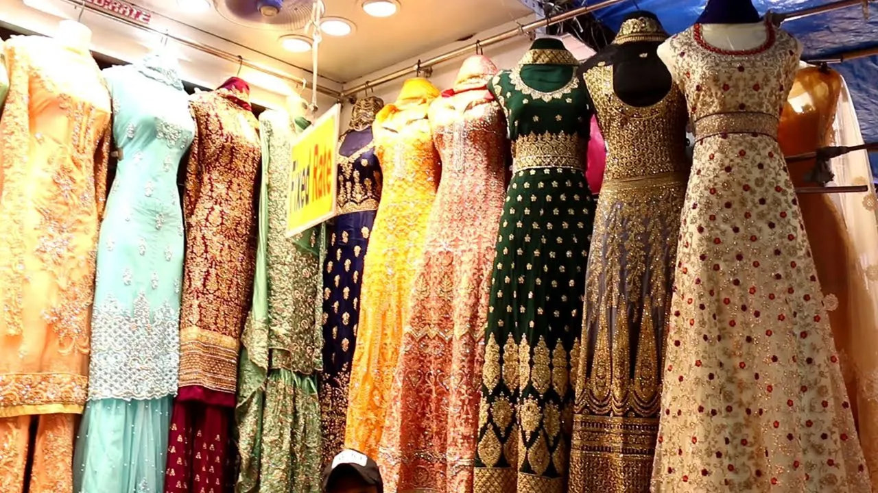 Get your budget-wear Diwali shopping in Mumbai done right!