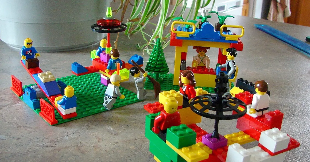 Play Lego with your munchkins at The LEGO PLAYground in Vasant Kunj Mall, New Delhi!