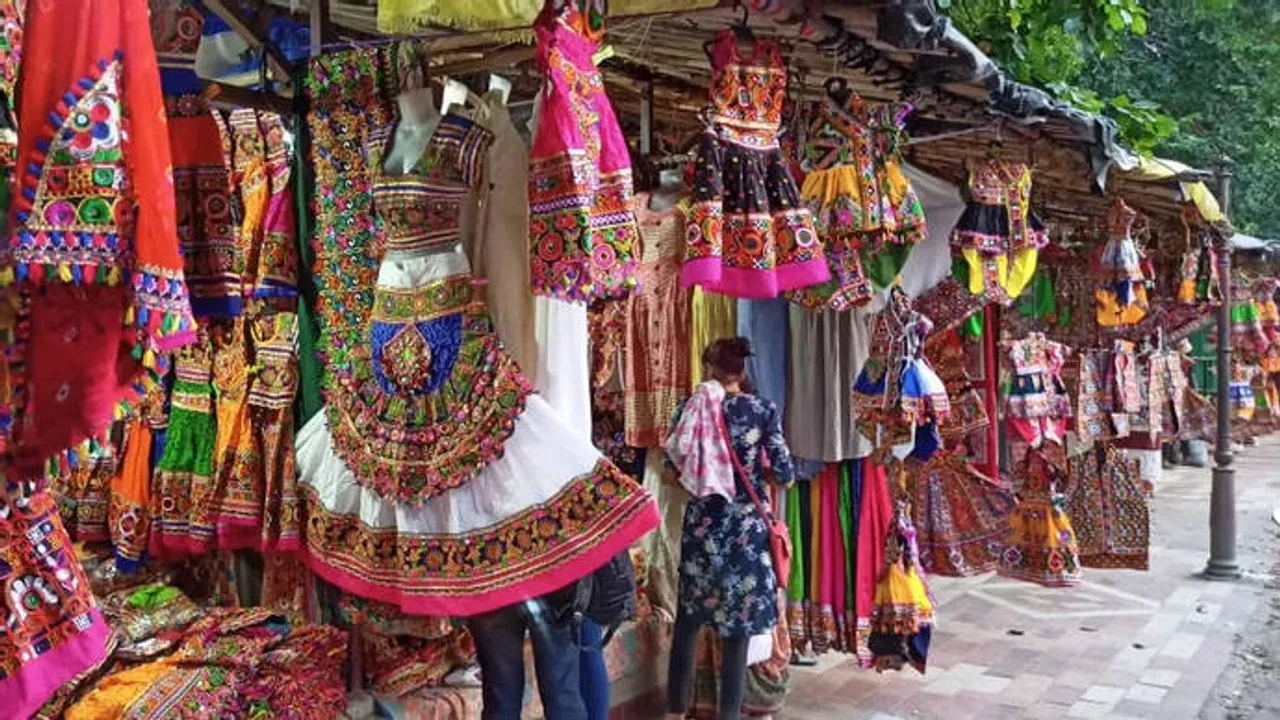 Check these markets for Navratri Shopping in Ahmedabad!
