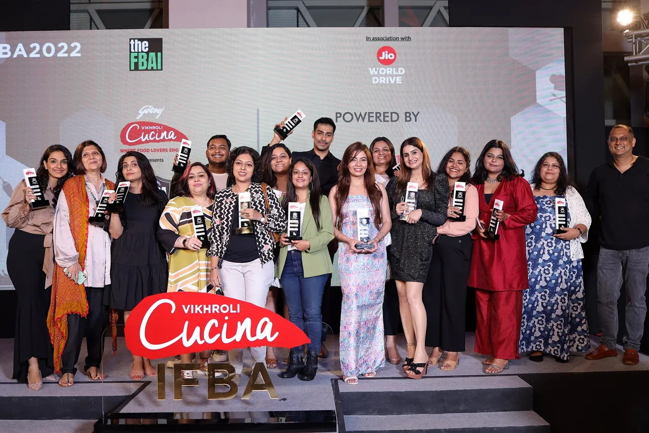 Chef Sanjeev Kapoor and Chef Ranveer Brar recognized as Culinary Icons of the Year at India Food & Beverage Awards 2022!